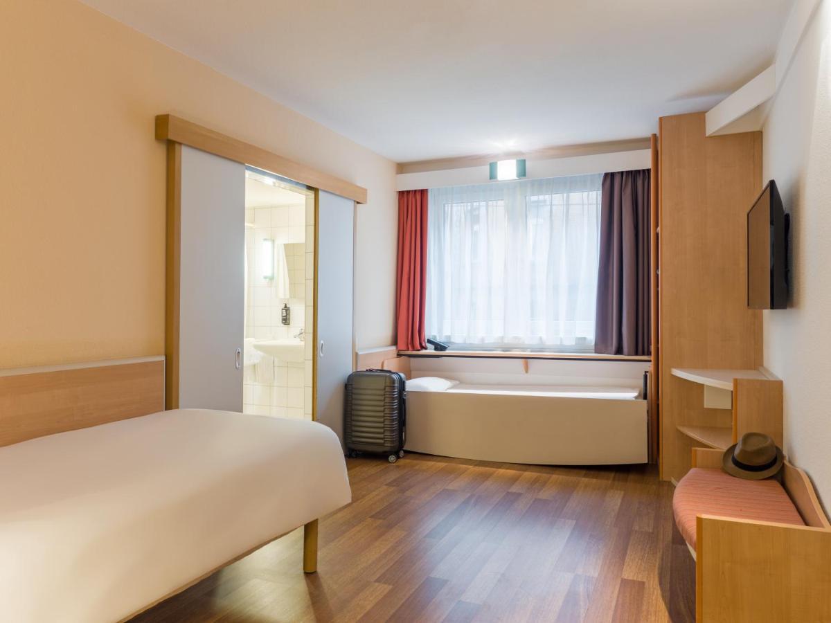 Ibis Stuttgart Centrum Exterior photo