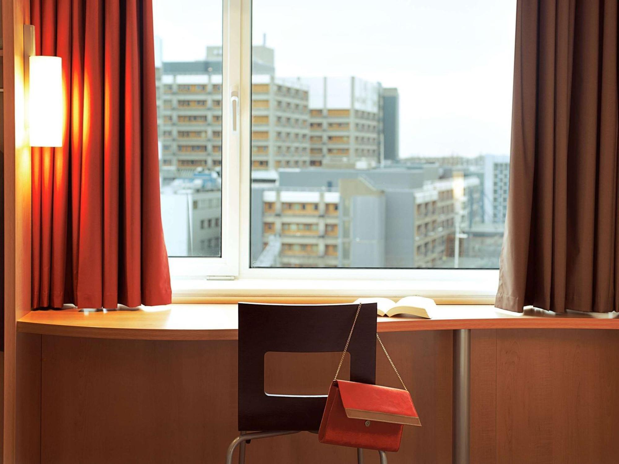 Ibis Stuttgart Centrum Exterior photo